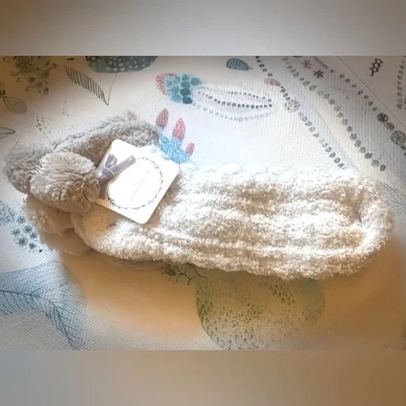 Anthropologie- Lemon Pom Cable Knit Socks - Picture 2 of 4